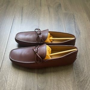 Tod’s mens Gommino Laccetto Driving shoes